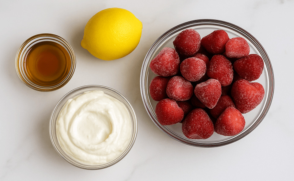 Zdravá domácí jahodová zmrzlina recept ingredience